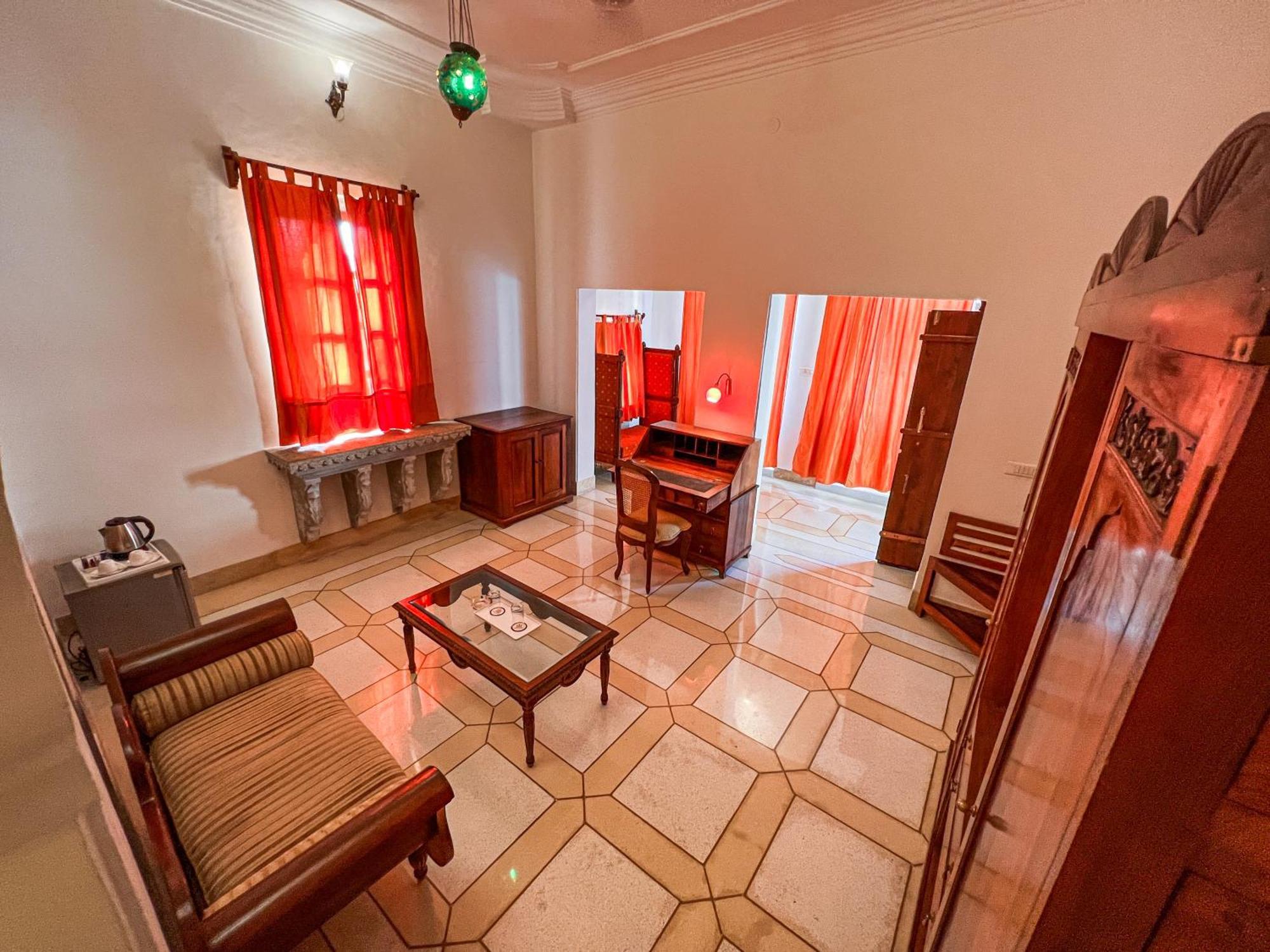 Hotel Castle Bijaipur Ngoại thất bức ảnh