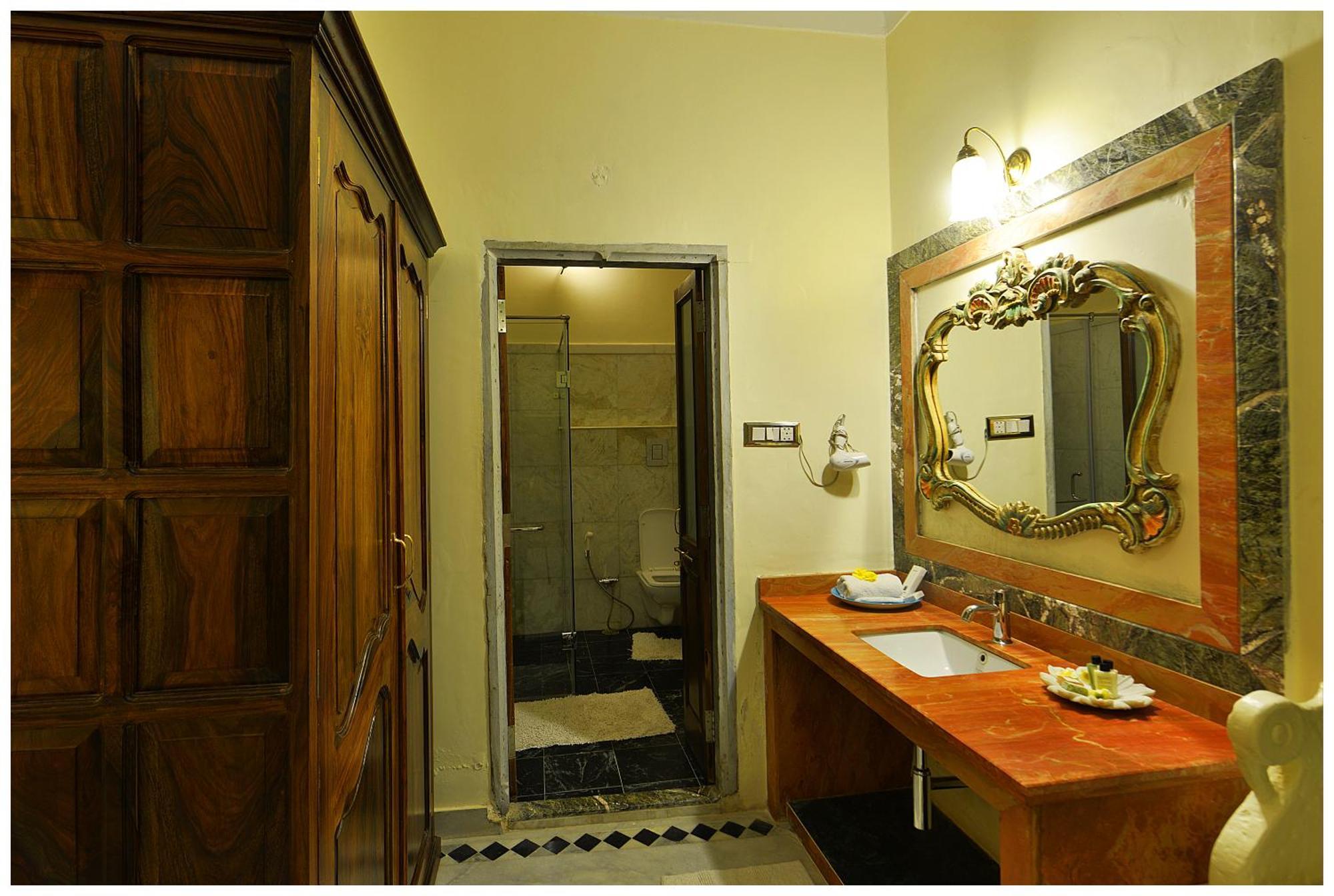 Hotel Castle Bijaipur Ngoại thất bức ảnh